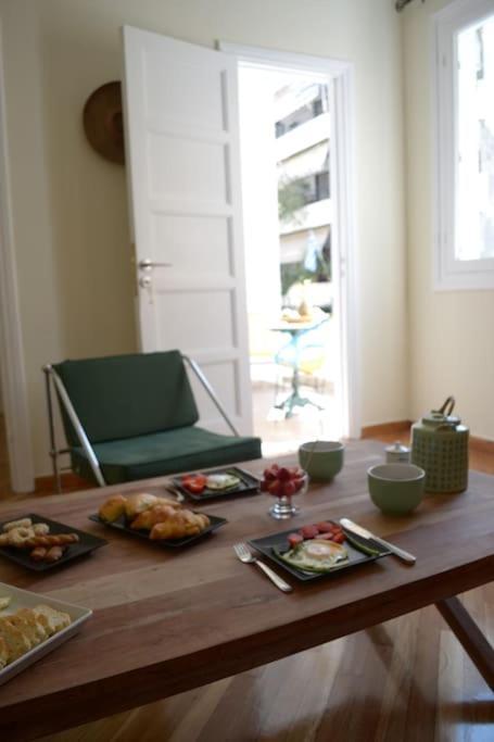 Sunny Quiet Apatment At Lycabetous Apartment