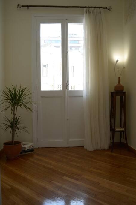 Sunny Quiet Apatment At Lycabetous * Athene